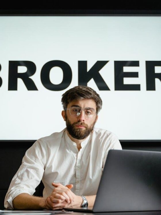 Introducing Broker Explained for Beginners in the Forex Industry